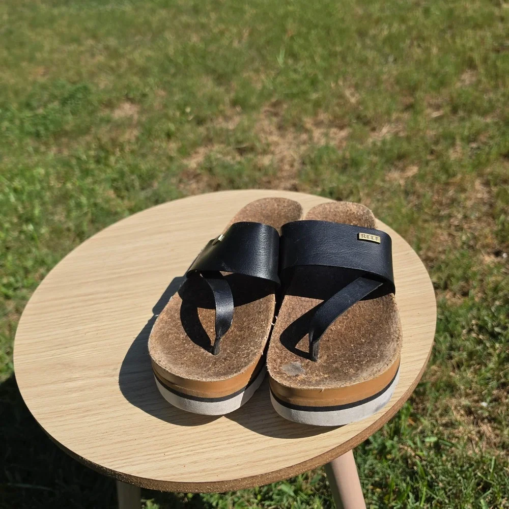 Reef Cushion Vista Hi Black Platform Sandals Cork Footbed Thong Slides Size 8